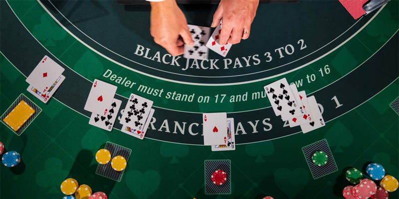 luat choi bai blackjack 3 Áp dụng các kinh nghiệm chơi bài Blackjack của chuyên gia