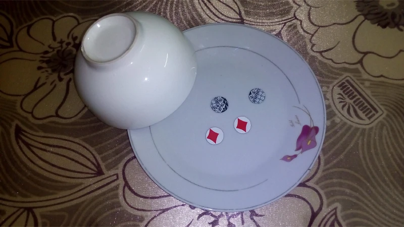 dau hieu xoc dia bip 2 Cần thực hiện như thế nào nếu muốn chơi xóc đĩa bịp?